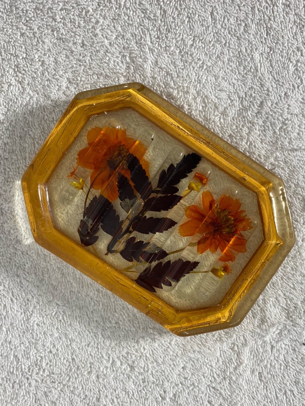 Vintage MCM Lucite Pressed Orange Flowers Soap Dish Cottagecore Countrycore